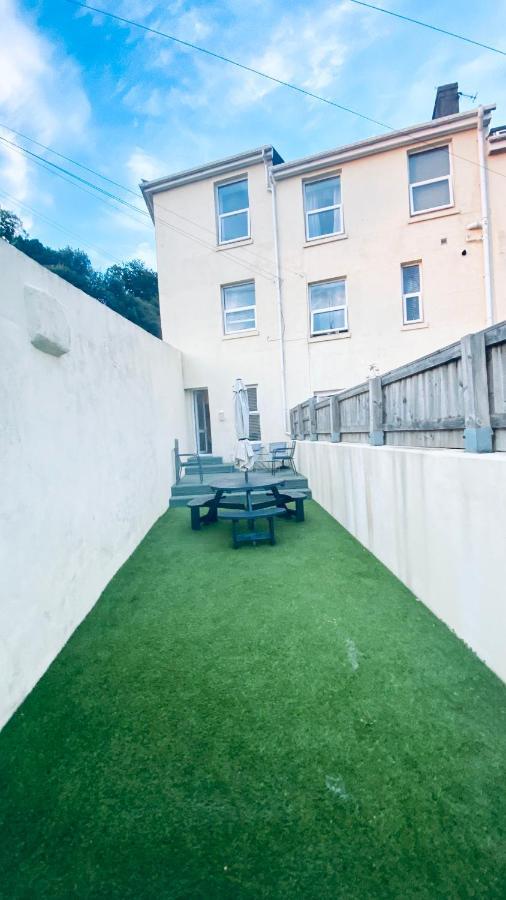 The Bonting Beautiful Three Bed Townhouse Near Harbour And Beach Torquay Exteriör bild