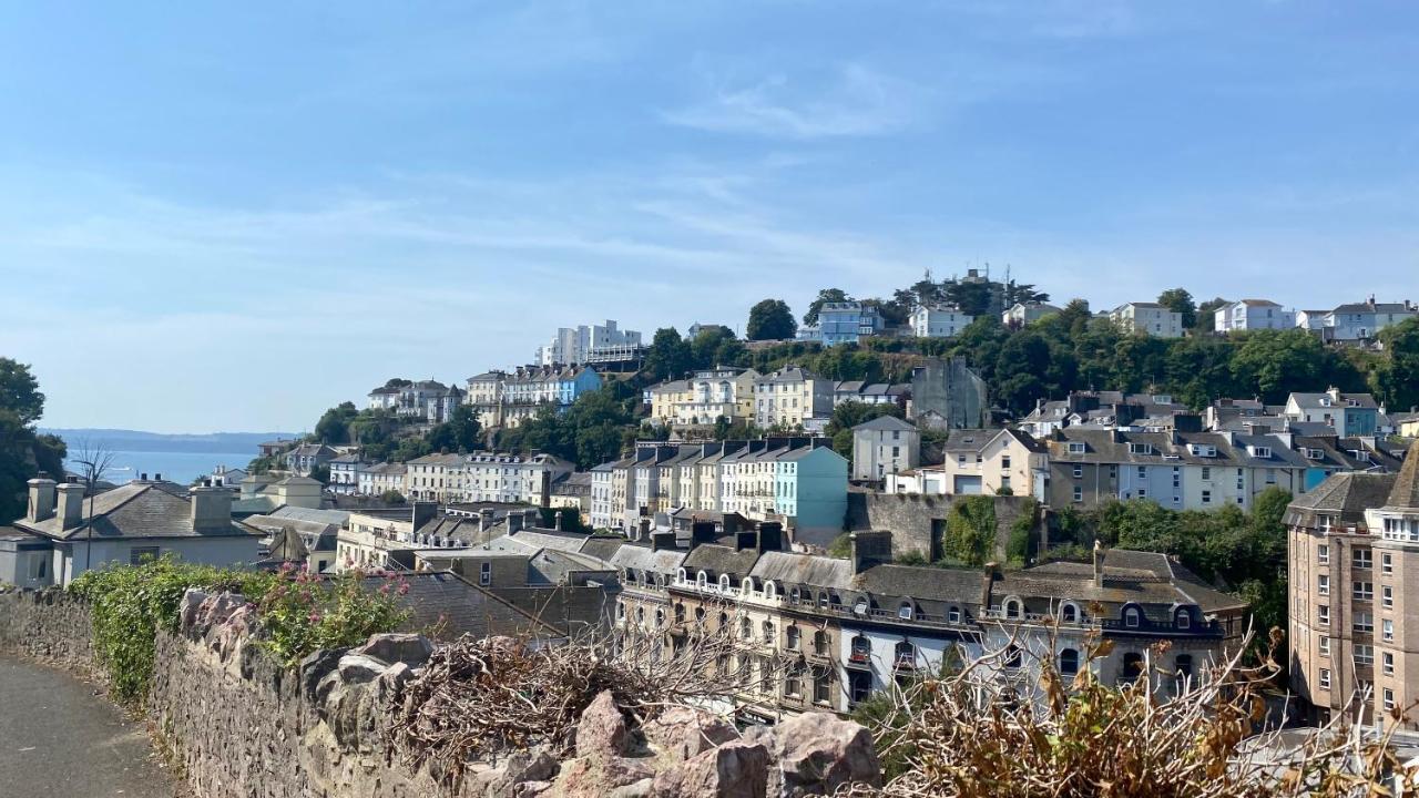 The Bonting Beautiful Three Bed Townhouse Near Harbour And Beach Torquay Exteriör bild